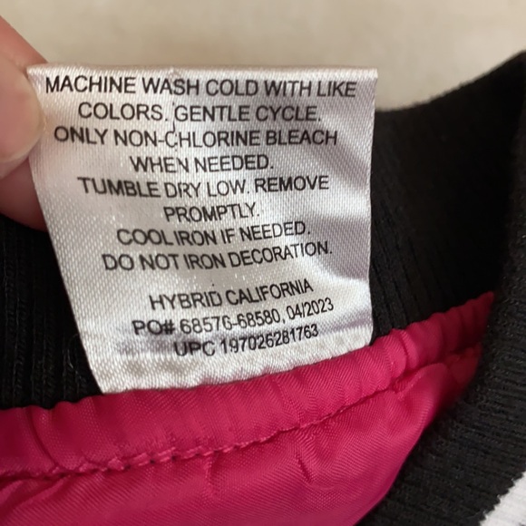 Barbie | LE Patch Logo Car Graphic Satin Bomber Jacket Black/Pink (XL 14-16) - Picture 10 of 16